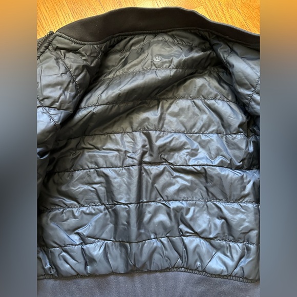 Lululemon Flip It & Reverse It Jacket - Picture 7 of 9